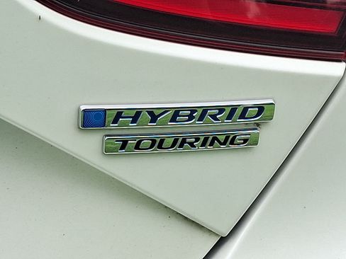 Used 2019 Honda Insight Touring image 10