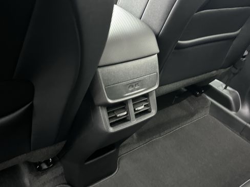 New 2026 Chevrolet Equinox LT w/ Convenience Package II image 13