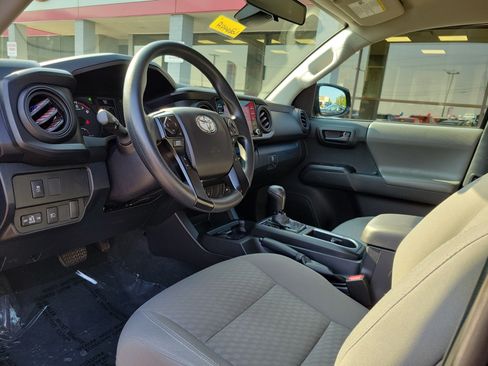 Used 2021 Toyota Tacoma SR w/ SX Package AWD/4WD image 13