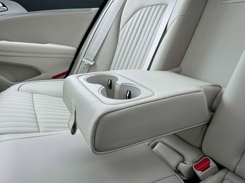 New 2026 Genesis G70 2.5T Prestige image 12