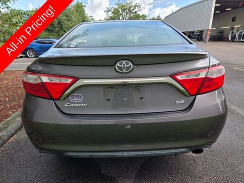 Used 2016 Toyota Camry SE FWD image 3