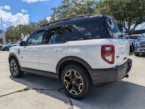 Used 2023 Ford Bronco Sport Outer Banks w/ Tech Package AWD/4WD image 6
