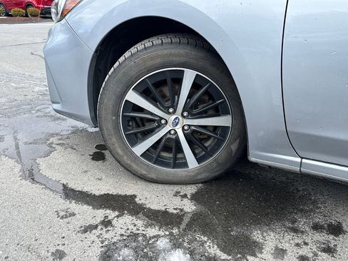 Used 2019 Subaru Impreza 2.0i Premium image 27