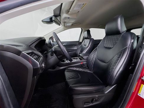 Used 2023 Ford Edge Titanium image 24