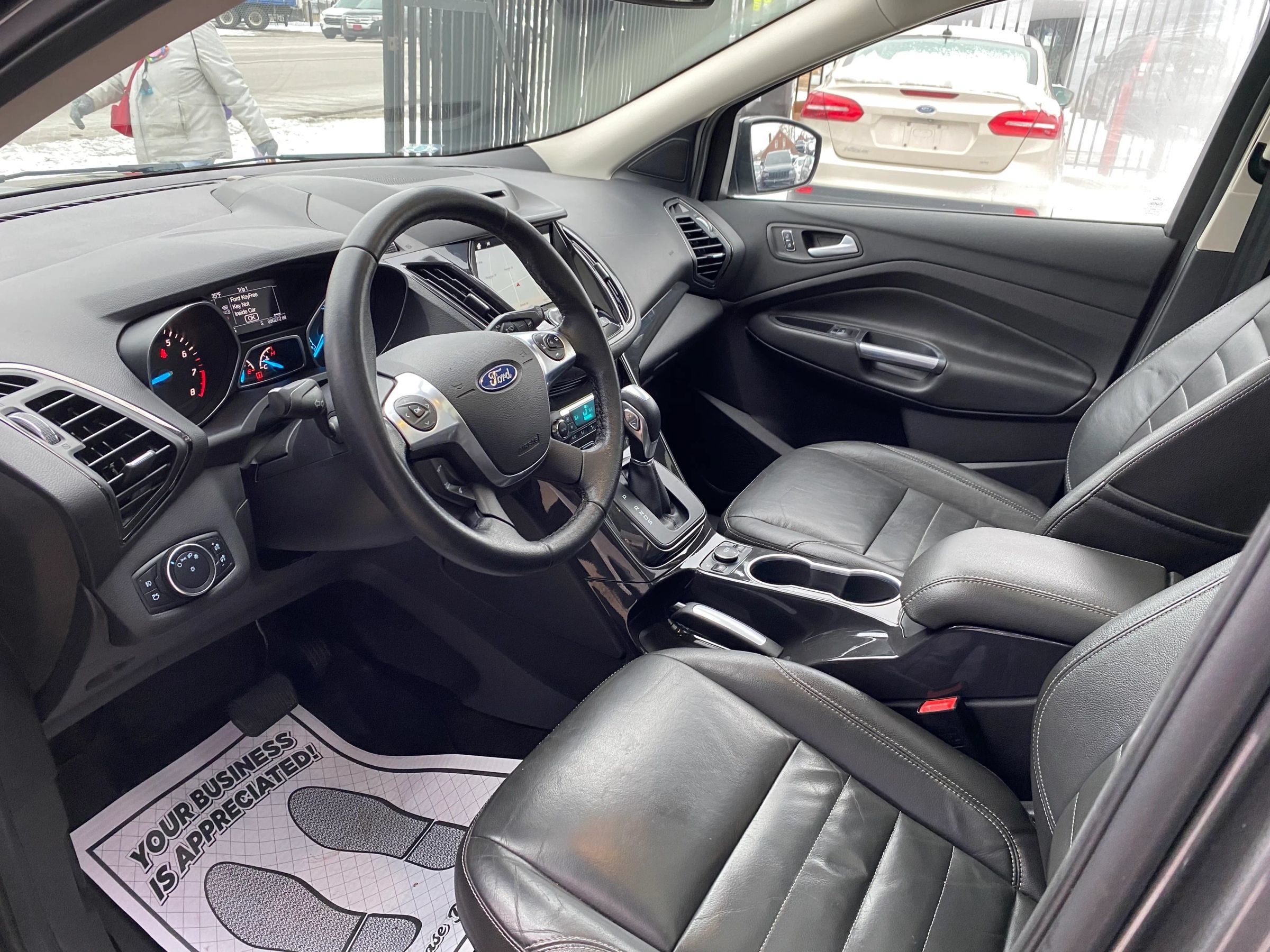 Used 2016 Ford Escape Titanium AWD/4WD image 3