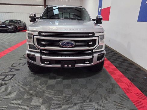 Used 2021 Ford F250 Platinum w/ FX4 Off-Road Package image 17
