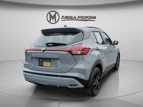 Used 2021 Nissan Kicks SR FWD image 7