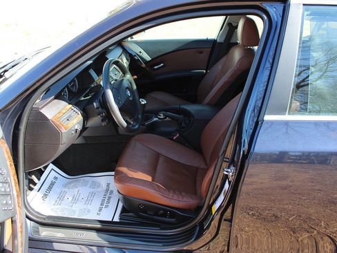 Used 2007 BMW 530xi Sedan image 15