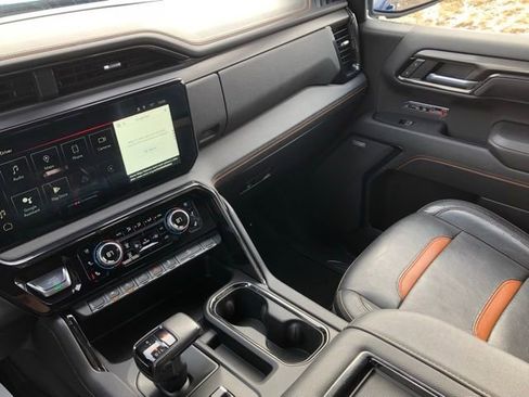 Used 2022 GMC Sierra 1500 AT4 w/ AT4 Preferred Package image 17