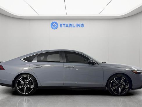 Used 2023 Honda Accord Sport image 11