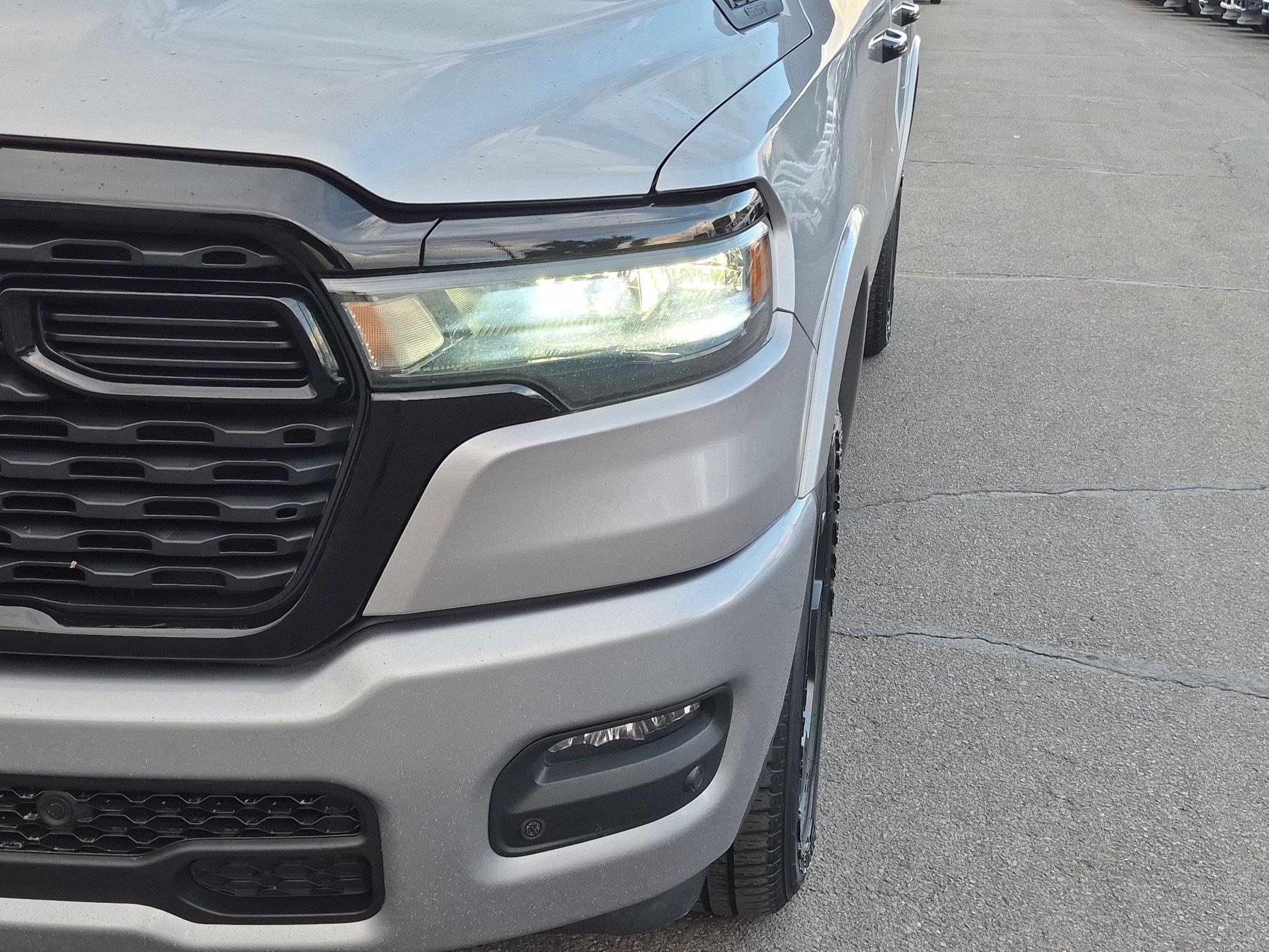 Used 2025 RAM 1500 Big Horn AWD/4WD image 10