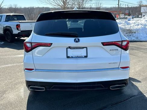 Certified 2024 Acura MDX SH-AWD image 3