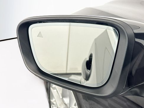 Used 2025 BMW 330i Sedan image 16