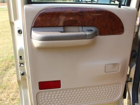 Used 2000 Ford F350 Lariat image 31