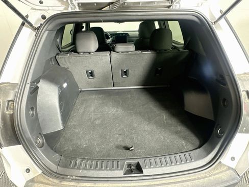 Used 2025 GMC Terrain Elevation FWD image 28