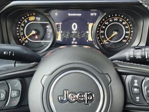 New 2025 Jeep Wrangler Unlimited Rubicon image 11