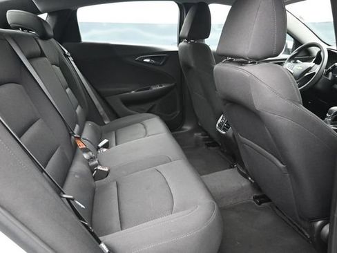 Used 2024 Chevrolet Malibu LT FWD image 18