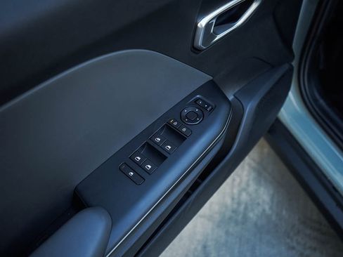 New 2025 Kia K4 LXS image 17