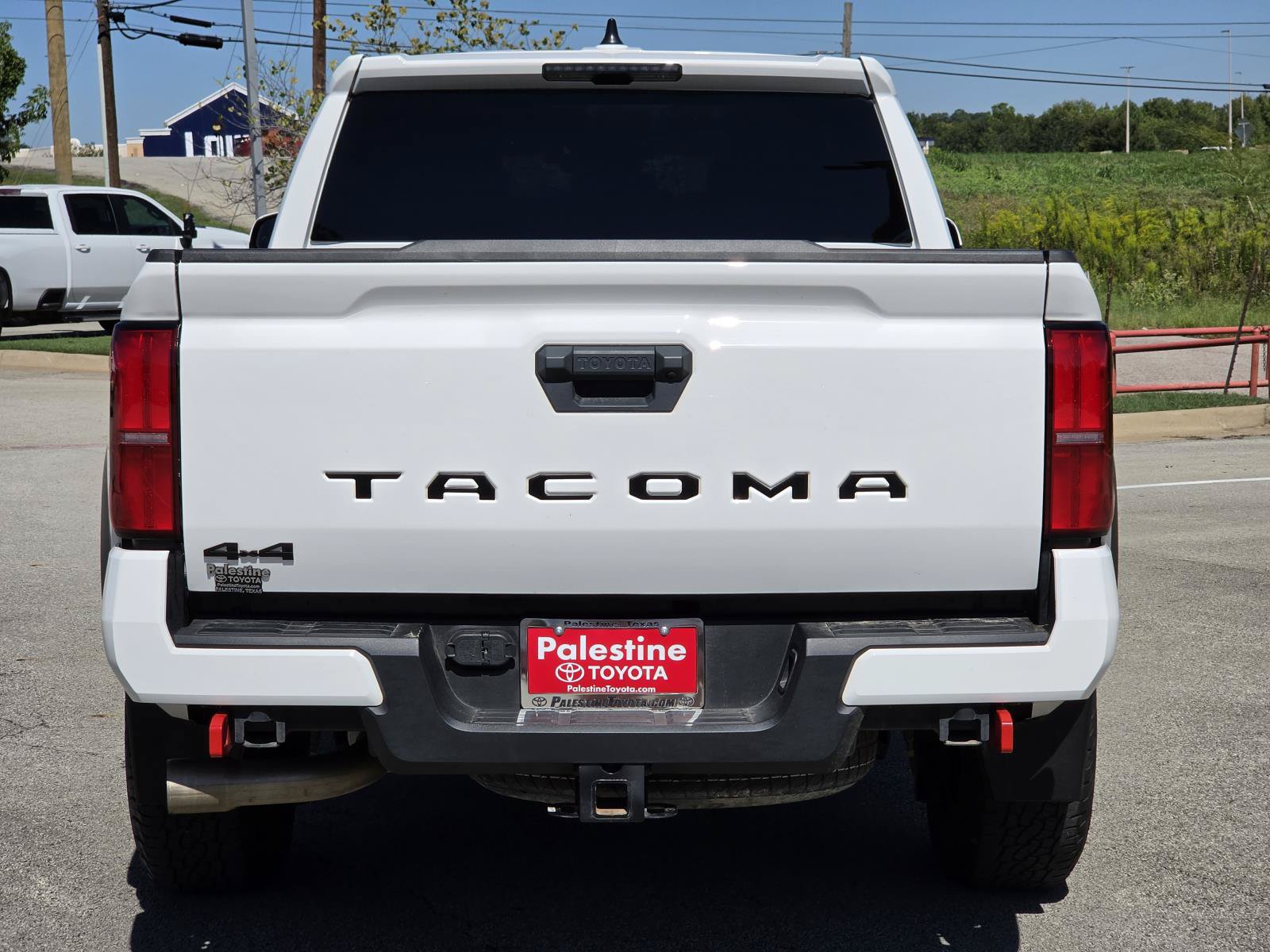 Used 2024 Toyota Tacoma TRD Off-Road AWD/4WD image 5