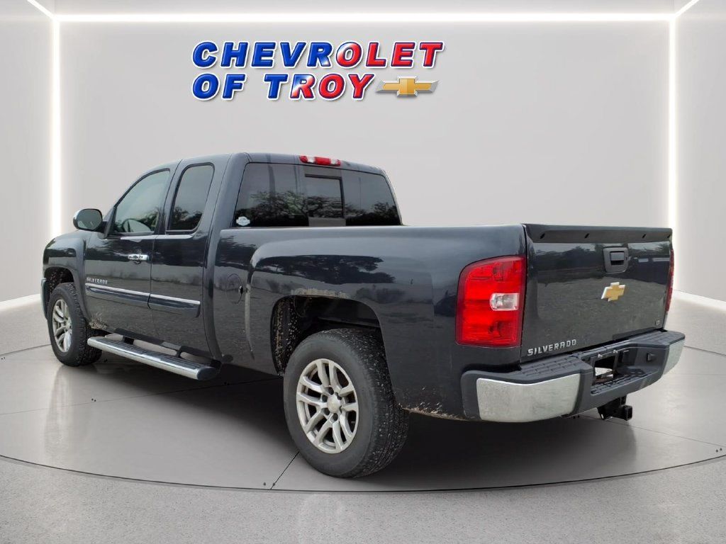 Used 2013 Chevrolet Silverado 1500 LT w/ All-Star Edition RWD image 7