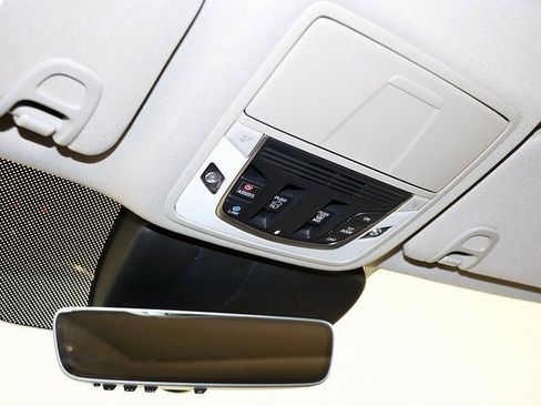 Certified 2025 Acura RDX w/ Technology Package image 22