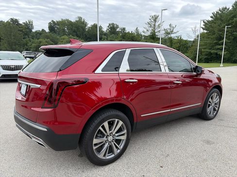 Used 2025 Cadillac XT5 Premium Luxury AWD/4WD image 4