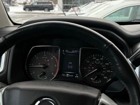 Used 2016 Nissan Titan XD image 22