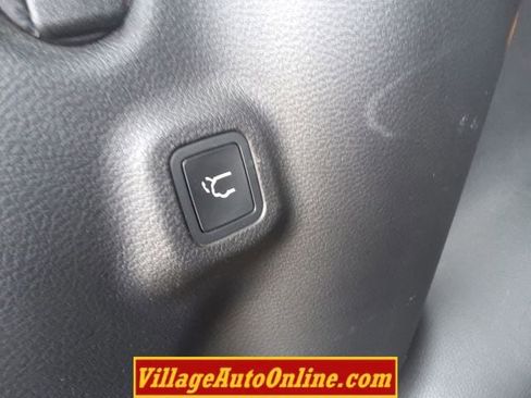 Used 2017 Jeep Compass Limited AWD/4WD image 32
