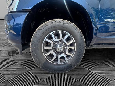 Used 2023 RAM 2500 Limited AWD/4WD image 9