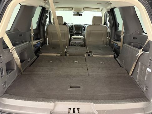 Used 2018 Ford Expedition XLT w/ Equipment Group 202A RWD image 83