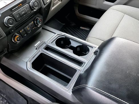 Used 2018 Ford F150 XLT w/ Equipment Group 302A Luxury image 16