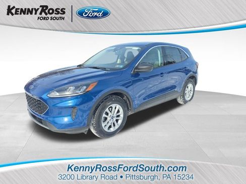 Used 2022 Ford Escape SE w/ Cold Weather Package image 1