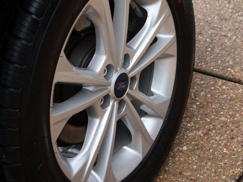 Used 2018 Ford Escape SE image 39