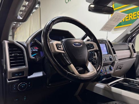 Used 2020 Ford F250 Lariat image 10