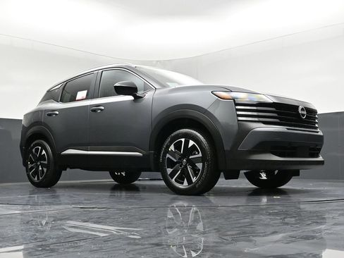 New 2026 Nissan Kicks SV w/ SV Premium Package AWD/4WD image 28