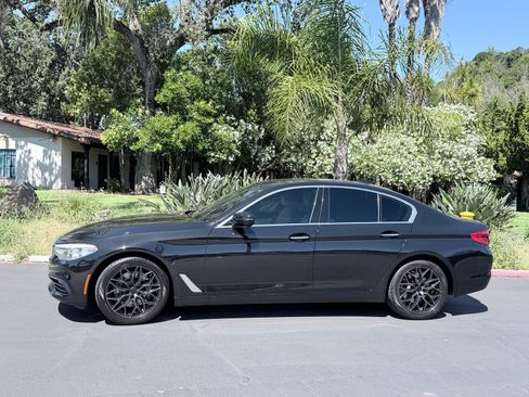 Used 2018 BMW 530i RWD image 2