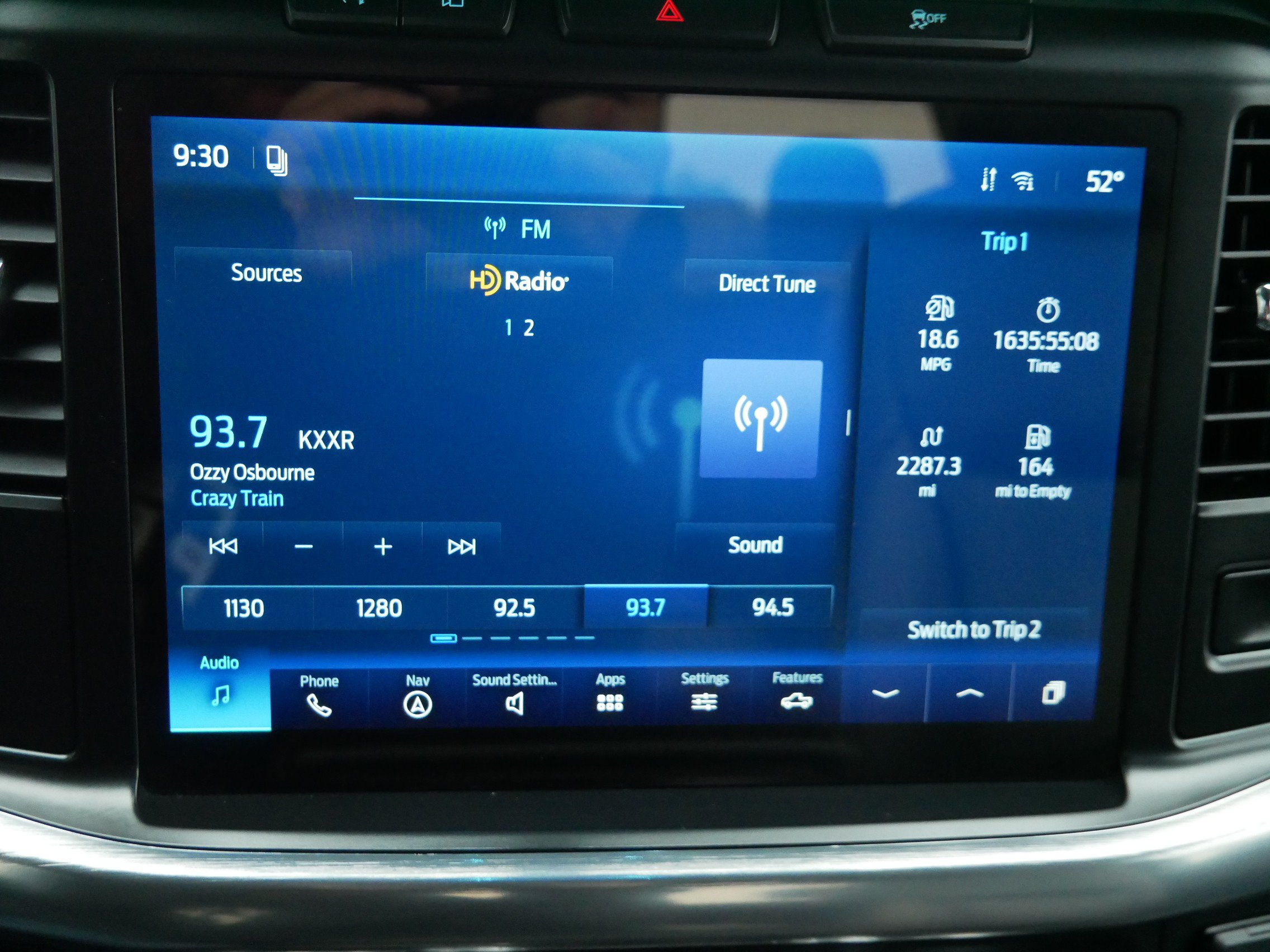 Used 2021 Ford F150 Lariat w/ Equipment Group 502A High AWD/4WD image 13