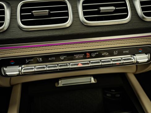 Used 2024 Mercedes-Benz GLE 350 4MATIC image 37