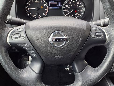 Used 2017 Nissan Pathfinder SL w/ SL Premium Package AWD/4WD image 13