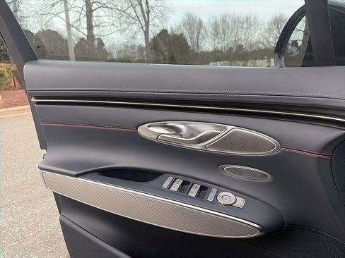 Certified 2024 Genesis GV70 2.5T w/ Sport Prestige Package image 14