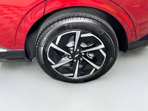 Used 2024 Chevrolet Equinox EV LT image 11