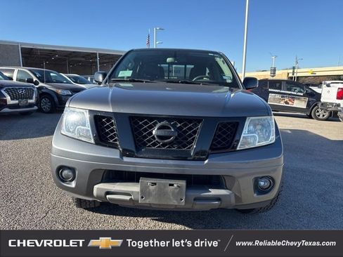 Used 2020 Nissan Frontier SV w/ Midnight Edition Floor Mats image 2