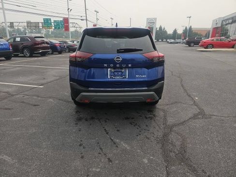 Used 2023 Nissan Rogue SV w/ SV Premium B Package AWD/4WD image 6