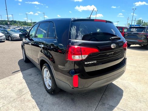 Used 2014 Kia Sorento LX image 7