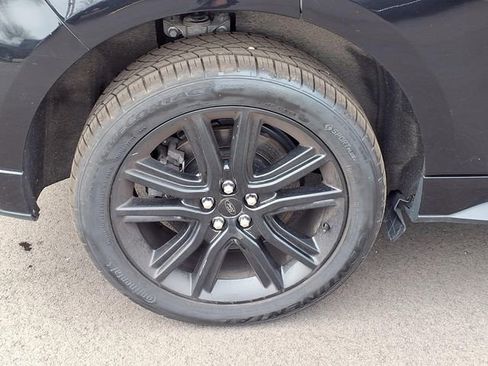 Used 2022 Ford Edge ST-Line w/ Cold Weather Package image 28