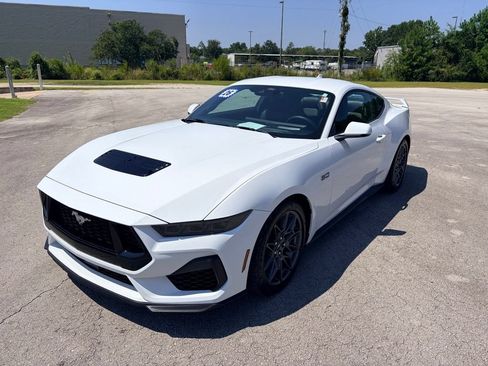 Certified 2026 Ford Mustang GT Premium w/ GT Performance Package RWD image 5