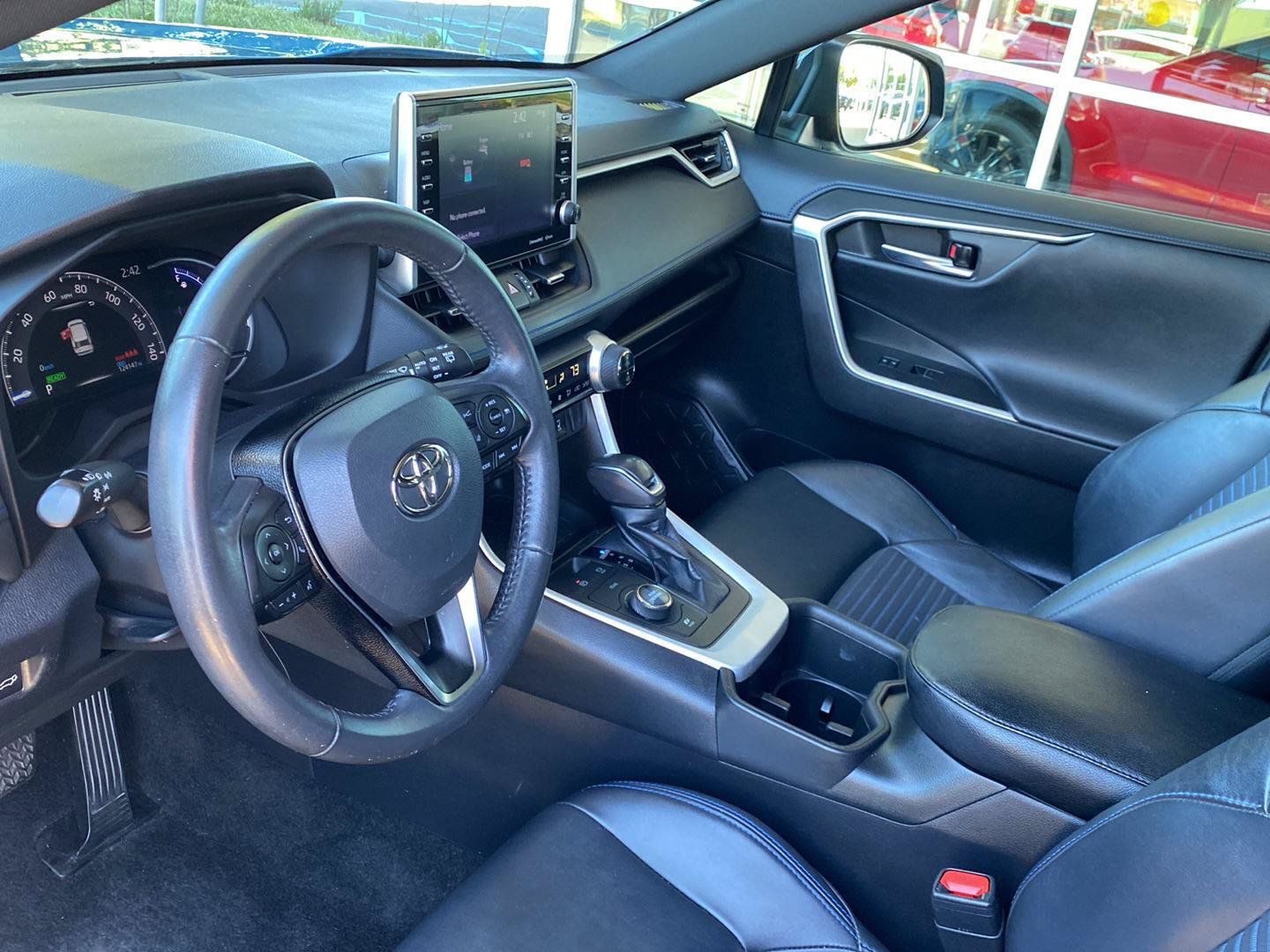 Used 2022 Toyota RAV4 XSE w/ XSE Grade Weather Package AWD/4WD image 15