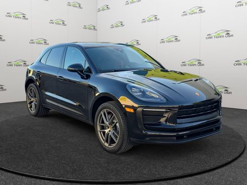 Used 2022 Porsche Macan image 12