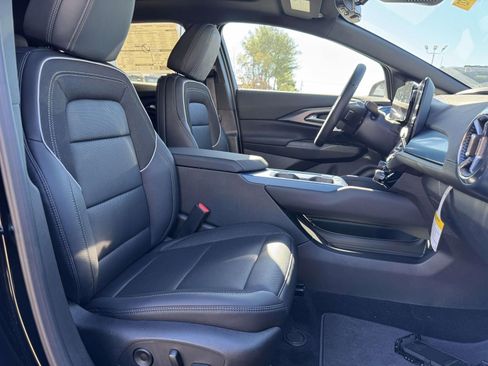 New 2026 Chevrolet Equinox EV LT w/ Convenience Package II image 25