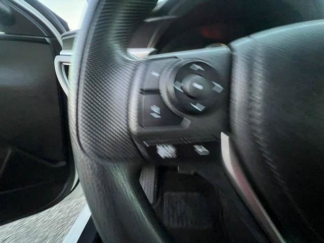 Used 2016 Toyota Corolla LE FWD image 12